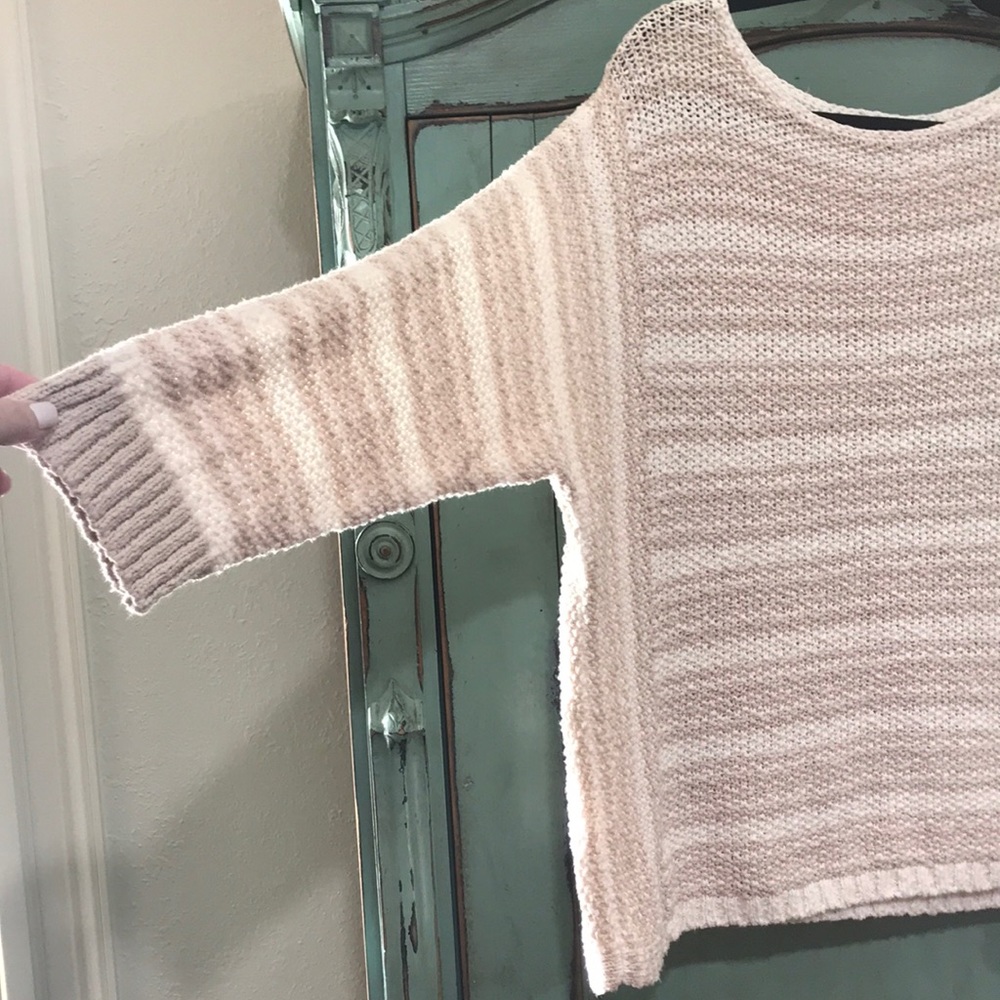Chico’s light sweater - Picture 2 of 6